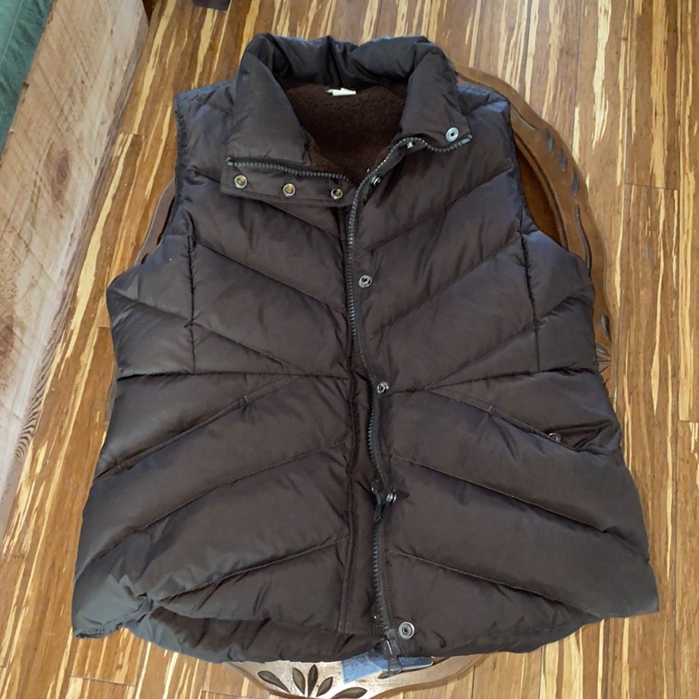 brown jcrew puffer vest